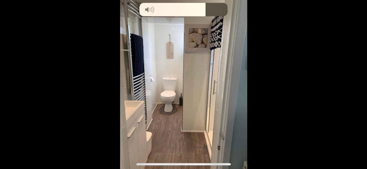 אקסמות' Ground Floor Apartment מראה חיצוני תמונה