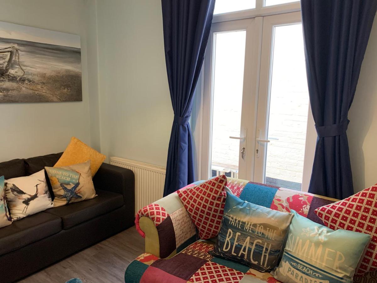 אקסמות' Ground Floor Apartment מראה חיצוני תמונה