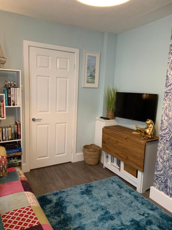 אקסמות' Ground Floor Apartment מראה חיצוני תמונה